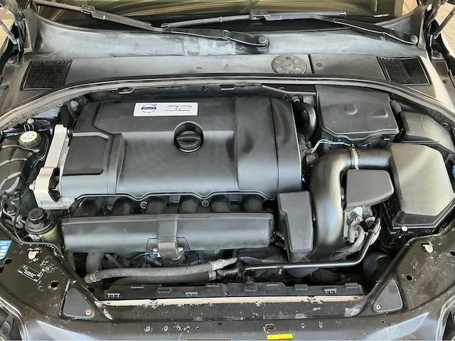 Volvo v70 3.2 v6 awd automaat – luxe, kracht en zweeds comfort marge auto - afbeelding 34 van  34