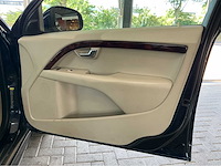 Volvo v70 3.2 v6 awd automaat – luxe, kracht en zweeds comfort marge auto - afbeelding 11 van  26