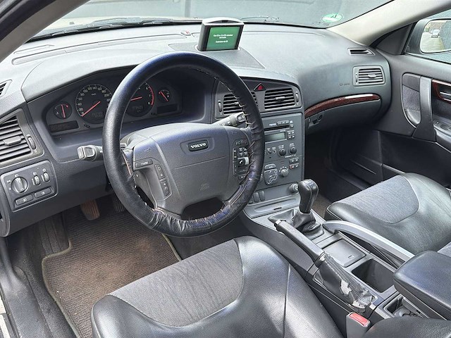 Volvo v70 cross country 2.4 t 2000 | 04-zk-sh i - afbeelding 29 van  30