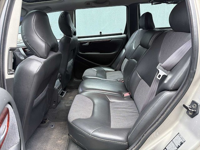 Volvo v70 cross country 2.4 t 2000 | 04-zk-sh i - afbeelding 19 van  30