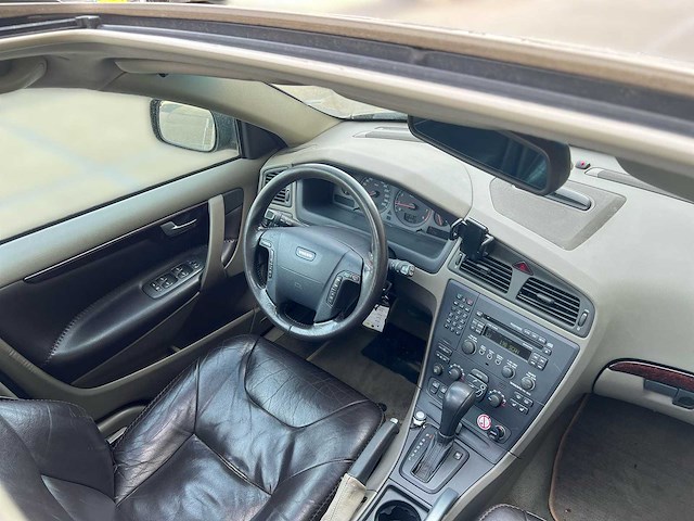 Volvo v70 cross country 2.4 t geartronic comfort 2002 | 60-gxn-3 - afbeelding 25 van  29