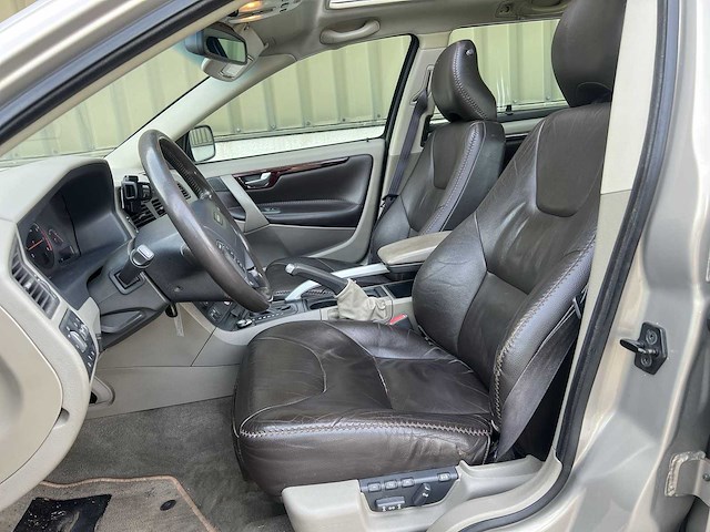 Volvo v70 cross country 2.4 t geartronic comfort 2002 | 60-gxn-3 - afbeelding 23 van  29