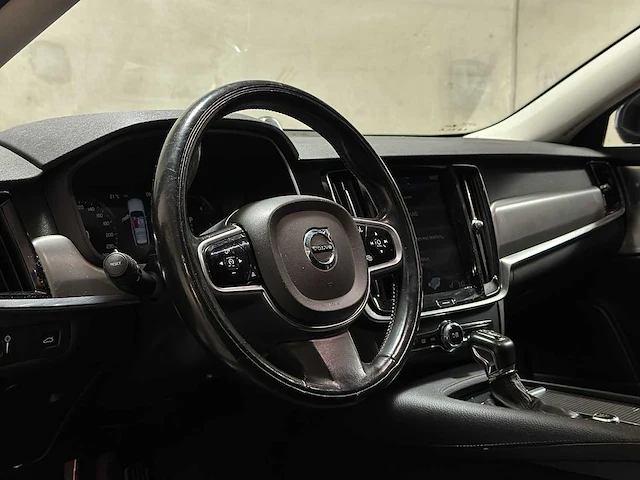 Volvo v90 2.0 d3 momentum 150pk 2017 (origineel-nl), pg-077-j - afbeelding 14 van  61
