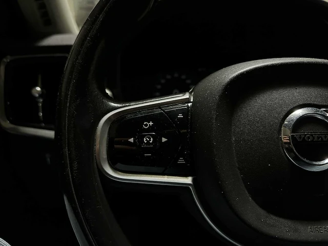 Volvo v90 2.0 d3 momentum 150pk 2017 (origineel-nl), pg-077-j - afbeelding 19 van  61