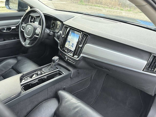 Volvo v90 2.0 d4 momentum 2019 | zh-728-p i - afbeelding 28 van  35
