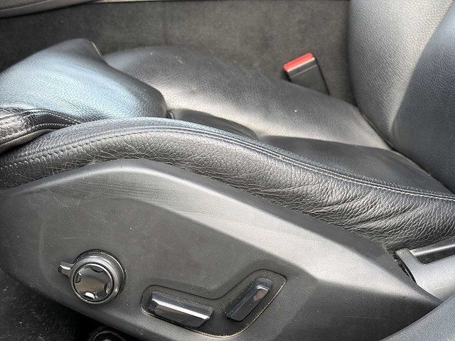 Volvo v90 2.0 d4 momentum 2019 | zh-728-p i - afbeelding 32 van  35