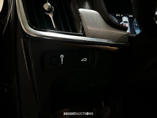 Volvo v90 2.0 t5 momentum 254pk 2017, pj-218-k - afbeelding 17 van  48