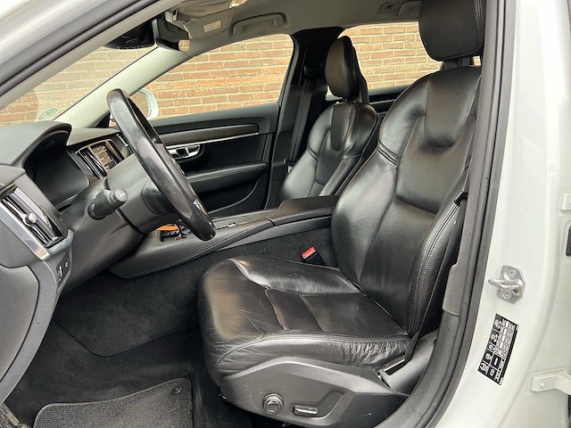 Volvo v90 cross country 2.0 d4 pro 2017 | pr-260-j - afbeelding 31 van  36