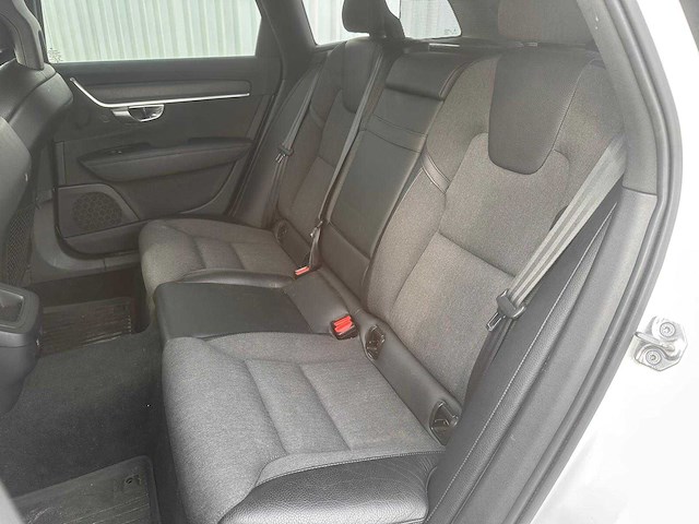 Volvo v90 cross country 2.0 d4 pro automaat; pj-700-h - afbeelding 9 van  19