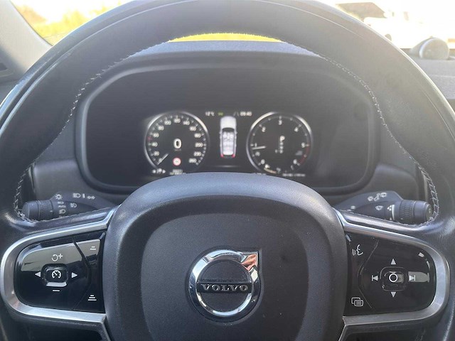 Volvo v90 cross country 2.0 d5 pro automaat; zp-950-j - afbeelding 4 van  23