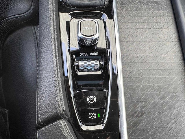 Volvo v90 cross country 2.0 d5 pro automaat; zp-950-j - afbeelding 9 van  23