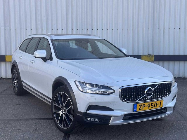 Volvo v90 cross country 2.0 d5 pro automaat; zp-950-j - afbeelding 12 van  23
