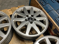 Volvo velgenset - afbeelding 2 van  3