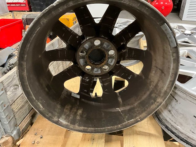 Volvo velgenset - afbeelding 3 van  3