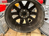 Volvo velgenset - afbeelding 3 van  3