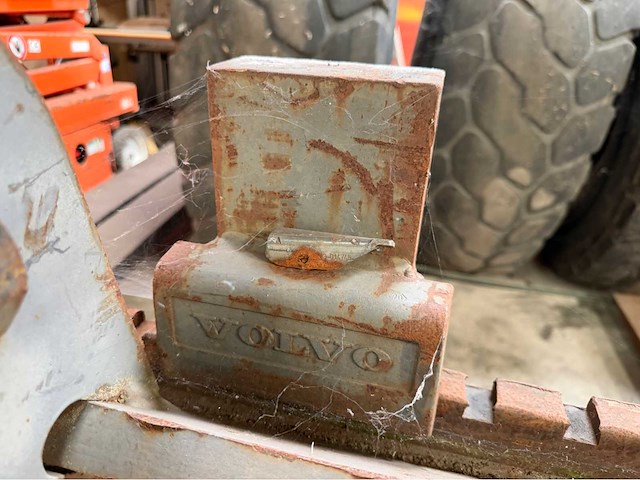 Volvo vorkenbord snelwissel - afbeelding 3 van  3