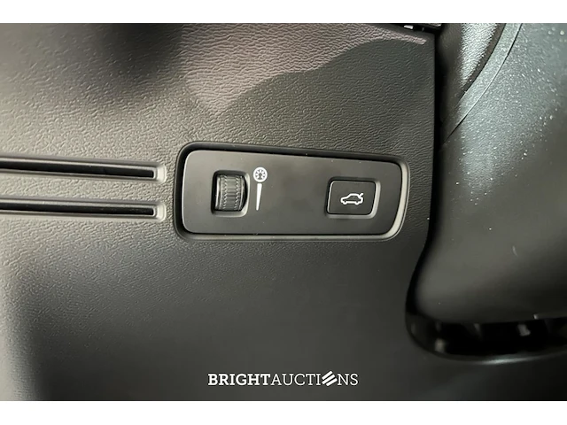 Volvo xc40 1.5 t3 momentum 156pk 2018 (origineel-nl), ts-939-d - afbeelding 14 van  45