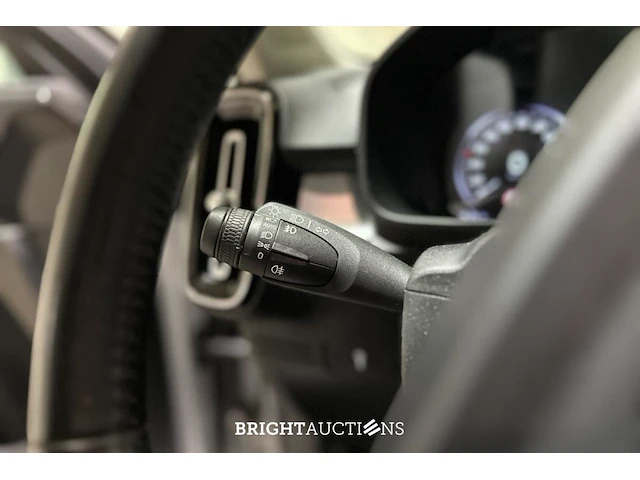 Volvo xc40 1.5 t3 momentum 156pk 2018 (origineel-nl), ts-939-d - afbeelding 17 van  45