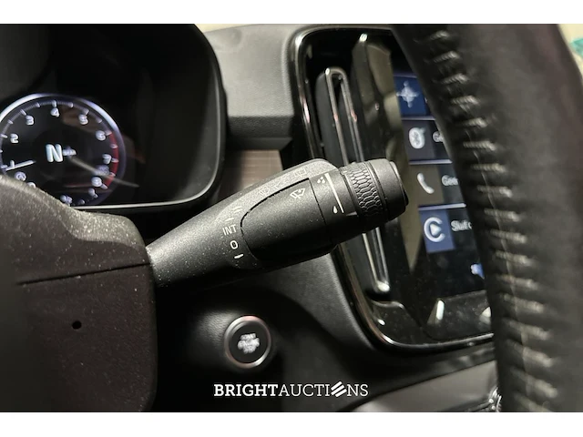 Volvo xc40 1.5 t3 momentum 156pk 2018 (origineel-nl), ts-939-d - afbeelding 18 van  45