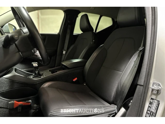 Volvo xc40 1.5 t3 momentum 156pk 2018 (origineel-nl), ts-939-d - afbeelding 26 van  45