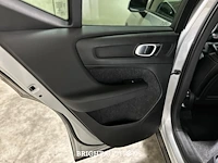 Volvo xc40 1.5 t3 momentum 156pk 2018 (origineel-nl), ts-939-d - afbeelding 27 van  45