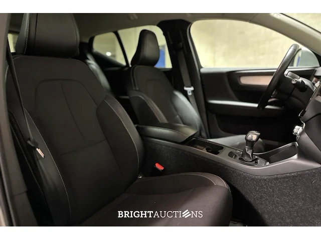 Volvo xc40 1.5 t3 momentum 156pk 2018 (origineel-nl), ts-939-d - afbeelding 33 van  45
