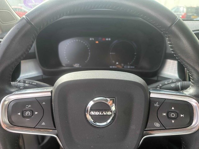 Volvo xc40 1.5 t4 rech inscrexp * l-819-ft - afbeelding 11 van  12