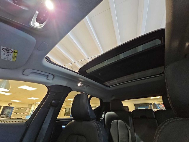 Volvo xc40 1.5 t5 recharge inscription 2023 | jpk-87-z i - afbeelding 17 van  31