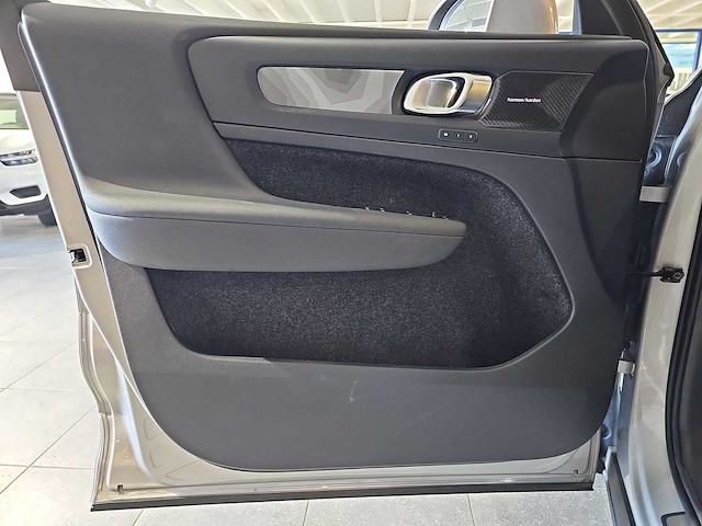 Volvo xc40 1.5 t5 recharge inscription 2023 | jpk-87-z i - afbeelding 21 van  31