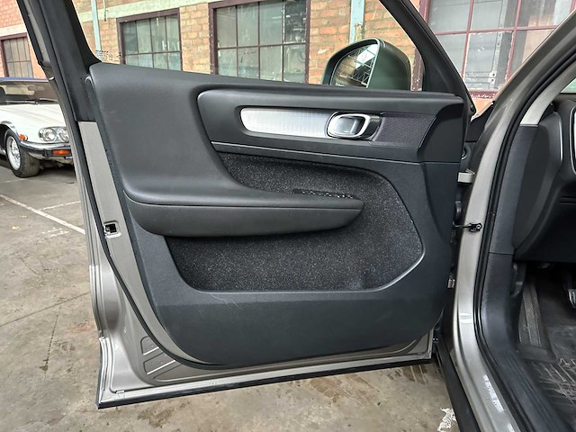 Volvo xc40 2.0 d3 150pk 2020 - afbeelding 25 van  46