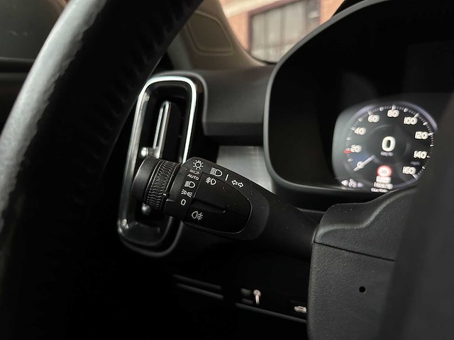 Volvo xc40 2.0 d3 150pk 2020 - afbeelding 17 van  45