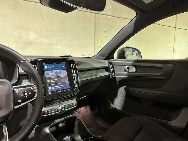 Volvo xc40 recharge core 70 kwh 231pk 2022 (origineel-nl + 1e eigenaar), r-491-bz - afbeelding 13 van  45