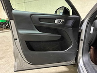 Volvo xc40 recharge core 70 kwh 231pk 2022 (origineel-nl + 1e eigenaar), r-491-bz - afbeelding 26 van  45