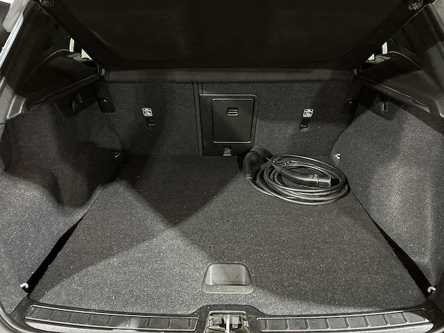 Volvo xc40 recharge core 70 kwh 231pk 2022 (origineel-nl + 1e eigenaar), r-491-bz - afbeelding 28 van  45