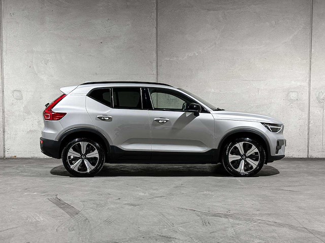 Volvo xc40 recharge core 70 kwh 231pk 2022 (origineel-nl + 1e eigenaar), r-491-bz - afbeelding 45 van  45