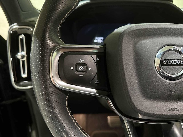 Volvo xc40 recharge p8 awd 408pk 2020 (origineel-nl + 1e eigenaar), k-432-dp - afbeelding 10 van  29
