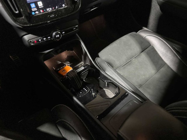 Volvo xc40 recharge p8 awd 408pk 2020 (origineel-nl + 1e eigenaar), k-432-dp - afbeelding 13 van  29