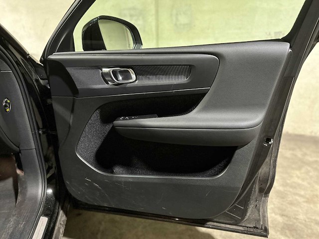 Volvo xc40 recharge p8 awd 408pk 2020 (origineel-nl + 1e eigenaar), k-432-dp - afbeelding 21 van  29