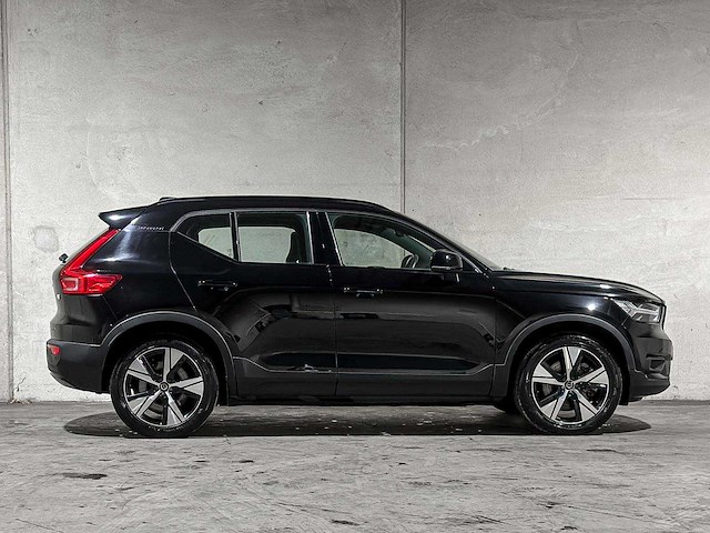 Volvo xc40 recharge p8 awd 408pk 2020 (origineel-nl + 1e eigenaar), k-432-dp - afbeelding 28 van  29