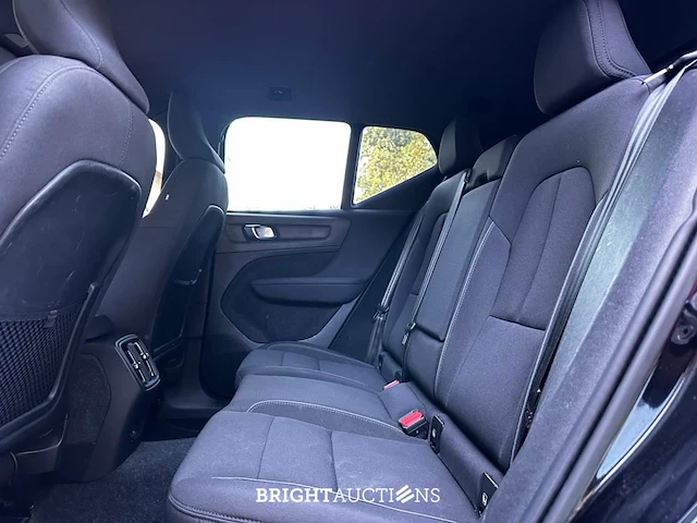 Volvo xc40 recharge plus 231pk 2023 (origineel-nl + 1e eigenaar), s-874-zr soh-rapport - afbeelding 26 van  48