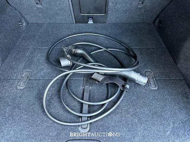 Volvo xc40 recharge plus 231pk 2023 (origineel-nl + 1e eigenaar), s-874-zr soh-rapport - afbeelding 28 van  48