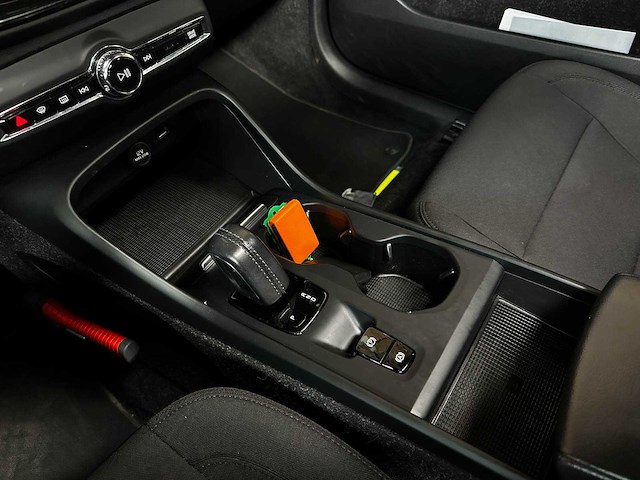 Volvo xc40 recharge t4 inscription expression 129pk 2021 (origineel-nl+1e eigenaar), k-649-lg - afbeelding 21 van  45