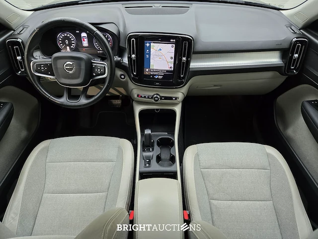 Volvo xc40 t3 momentum pro 1.5 163pk 2020 (origineel-nl), h-598-ns - afbeelding 30 van  34