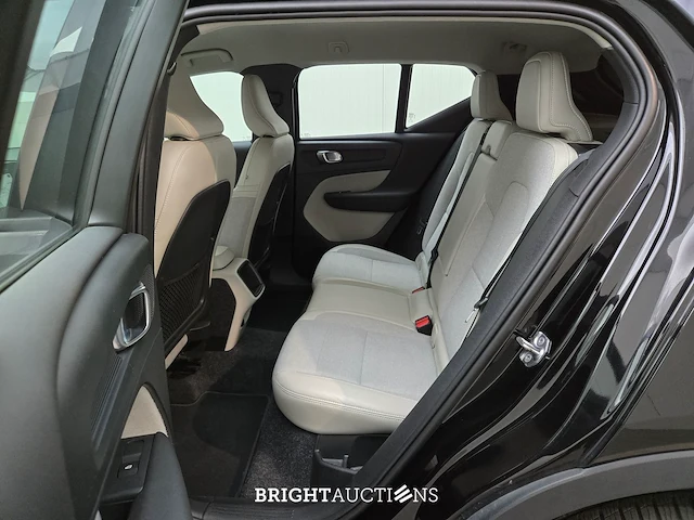 Volvo xc40 t3 momentum pro 1.5 163pk 2020 (origineel-nl), h-598-ns - afbeelding 34 van  34