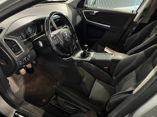 Volvo xc60 2.0 d, vs-977-f - afbeelding 3 van  18