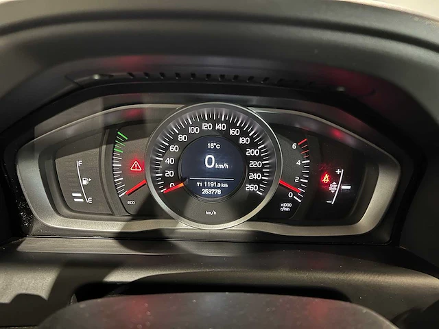 Volvo xc60 2.0 d, vs-977-f - afbeelding 4 van  18
