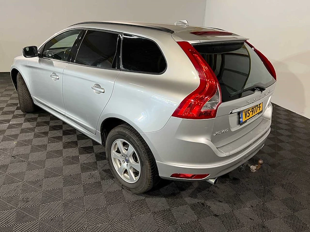 Volvo xc60 2.0 d, vs-977-f - afbeelding 16 van  18
