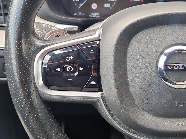 Volvo xc60 2.0 d4 awd inscription 2017 | px-055-b - afbeelding 14 van  35