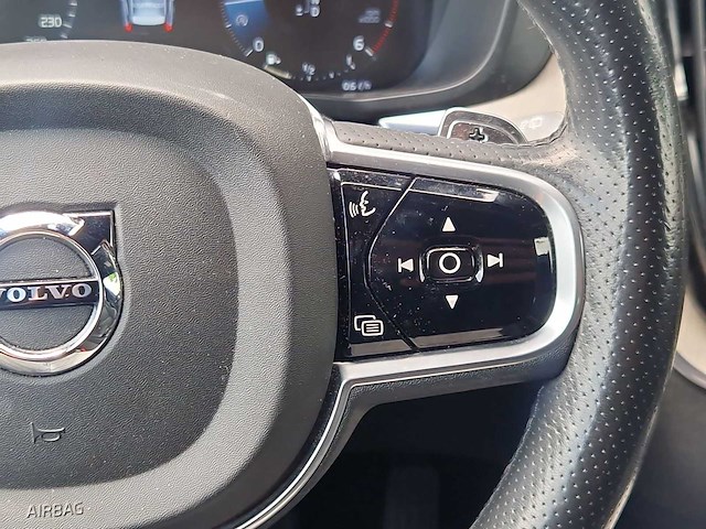 Volvo xc60 2.0 d4 awd inscription 2017 | px-055-b - afbeelding 15 van  35