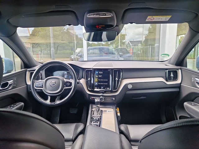 Volvo xc60 2.0 d4 awd inscription 2017 | px-055-b - afbeelding 28 van  35